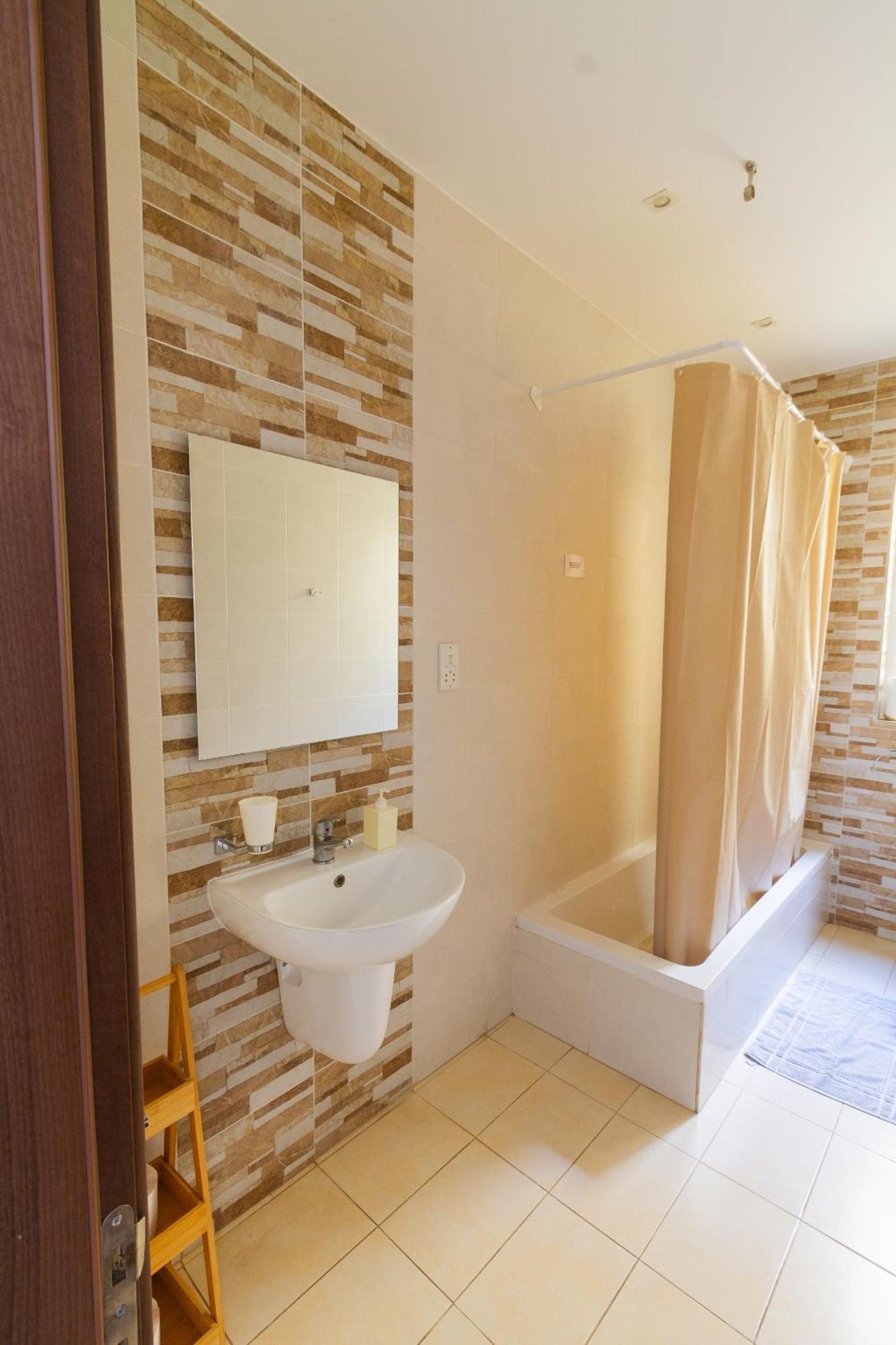 מסידה Modern & Central 2 Bedroom & 2 Bathrooms Apartment מראה חיצוני תמונה